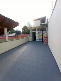 Manaus: Casa comercial 12