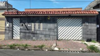 Manaus: Casa em via pública 1