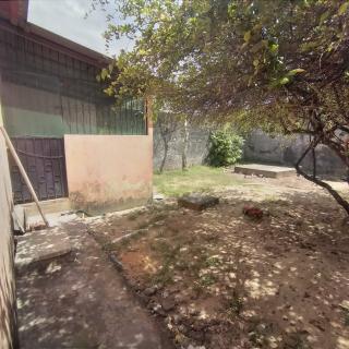 Manaus: casa em via p&uacute;blica, 02 dormit&oacute;rios, Gilberto Mestrinho 18