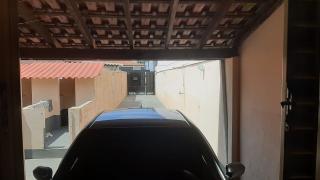 Botucatu: Ed&iacute;cula com 2 dormit&oacute;rios 3