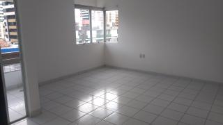 Macei&oacute;: vendo amplo apto 3 qts suite dep. 01 vg em Jatiuca 2