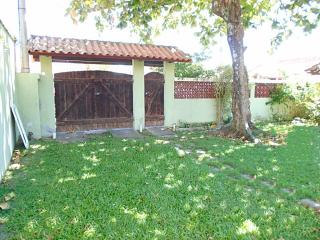 Maricá: Casa com 4 Quartos (sendo 3 Suítes), Área Gourmet com Piscina e Churrasquera, bairro de Praia em Maricá. 20