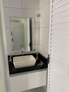 Macei&oacute;: vendo casa duplex reformada com 4 quartos 1 suite 05 vgs 4