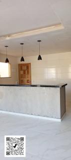 Maric&aacute;: Casa Linear, Projeto Moderno, Sala c/ 2 Ambientes, Cozinha Integrada. 7