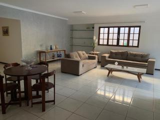 Maceió: vendo ampla casa  em condominio fechado com 5 quartos 2 suites lazer completo 9