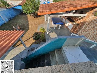 Maric&aacute;: Casa com 3 Su&iacute;tes( sendo 2 Externas), &Aacute;rea Gourmet com Jogos e Piscina. 13