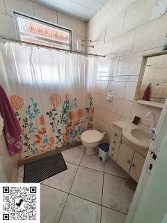 Maric&aacute;: Casa com 3 Su&iacute;tes( sendo 2 Externas), &Aacute;rea Gourmet com Jogos e Piscina. 9