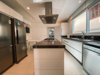 Florian&oacute;polis: Casa &Agrave; Venda Em Jurer&ecirc; Internacional &Agrave; 100mts Do Mar Em Terreno De 700m&sup2;! 12