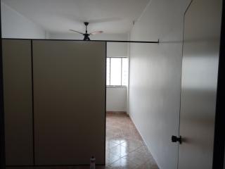Rio de Janeiro: Rua Uruguaiana 39 Sala comercial, com divis&oacute;rias para sala de reuni&atilde;o 7