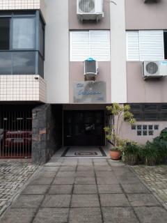 Crici&uacute;ma: Apartamento no edif&iacute;cio Itapoan em Crici&uacute;ma, 3 dormit&oacute;rios sendo 1 su&iacute;te 5
