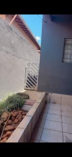 Caetan&oacute;polis: CASA &Agrave; VENDA EM CAETAN&Oacute;POLIS - MG 14