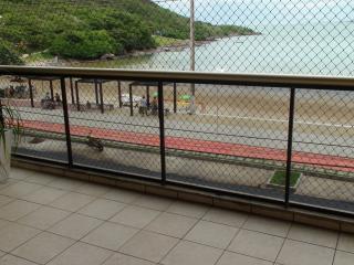 Guarapari: Praia Do Morro 8