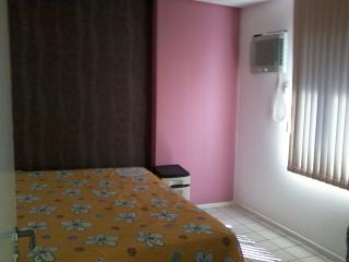 Recife: Apartamento pr&oacute;x Parque Dona Lindu 5