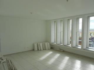 S&atilde;o Paulo: Salas comerciais Novas com Varanda! em localiza&ccedil;&atilde;o excelente 1