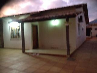 Maric&aacute;: Casa Itaipua&ccedil;u dois quartos churrasqueira piscina 4