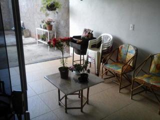 Uberaba: VENDO EXCELENTE CASA EM UBERABA-MG 6