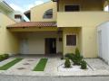 Fortaleza: Casa Duplex de quase 300 m2 em cond. fechado - Lagoa Redonda