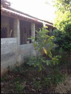 Guararema: Vendo ou troco chácara (a casa está em fase de acabamento) por casa 7