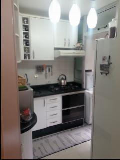 Curitiba: Apartamento em Condom&iacute;nio Fechado 4