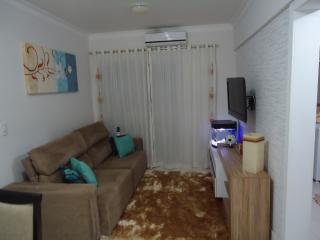 Balne&aacute;rio Cambori&uacute;: Apartamento em Balne&aacute;rio Cambori&uacute; 1 su&iacute;te + 1 quarto 2