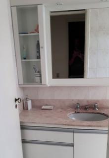 Guarujá: Apto com 03 Dormitórios na Praia da Enseada 7