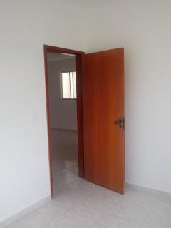 An&aacute;polis: Excelente casa para morar ou investir! 5