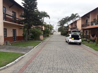 Cabo Frio: Cabo Frio - Casa triplex em condom&iacute;nio fechado - Parque Burle 2