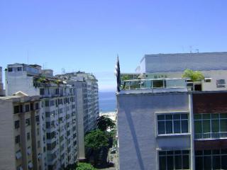 Rio de Janeiro: Cobertura Linear com vista para a Praia de Copacabana 1