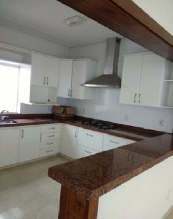 Goi&acirc;nia: CASA T&Eacute;RREA JARDINS MADRI 4