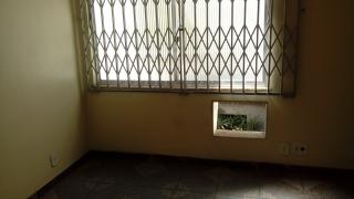 Rio de Janeiro: Vendo apartamento de frente, arejado de 2 quartos em Tau&aacute; 3