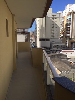 Itapema: OPORTUNIDADE...APTO, 4 su&iacute;tes, 2 vagas, &oacute;tima localiza&ccedil;&atilde;o..NOVO. 2