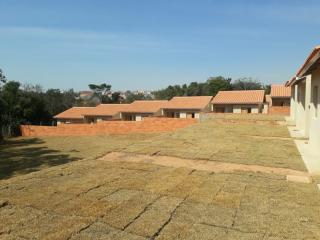 Sorocaba: Casa com Quintal Pr&oacute;x Av Itavuvu. Entrada Parcelada. Use FGTS Minha Casa Minha Vida 3