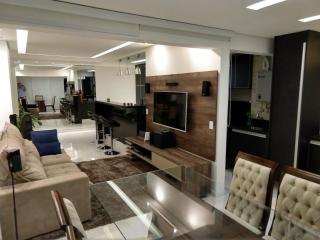 S&atilde;o Paulo: Apartamento de luxo para casal atr&aacute;s do shopping Morumbi Town 1