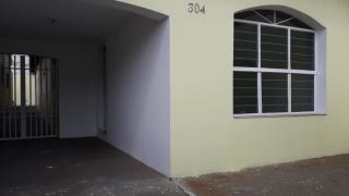 Sorocaba: Excelente op&ccedil;&atilde;o de investimento - 2 casas prontas para morar e mais 1 sobrado semi acabado - 300 metros terreno 3