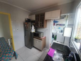 Santos: Apartamento 2 quartos, suite e WC social, reformado, garagem demarcada, bx condominio, bem localizado 2