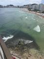 Guaruj&aacute;: Apartamento em frete a praia Pronto! (181m2)