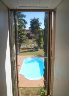 Bras&iacute;lia: Bel&iacute;ssima casa com 04 quartos, 02 salas grandes em terreno de 800m&sup2; 8