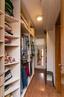 Porto Alegre: vendo lindo sobrado com 3 q em otima localiza&ccedil;&atilde;o 4