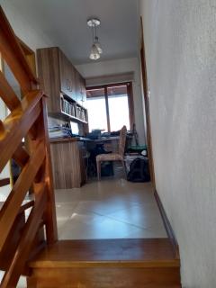 Porto Alegre: vendo lindo sobrado com 3 q em otima localiza&ccedil;&atilde;o 8