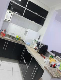 Santo Andr&eacute;: Apartamento em pr&eacute;dio  pequeno,  eceita 4