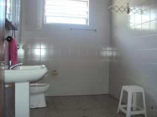 S&atilde;o Paulo: Confort&aacute;vel sobrado  Tratar com propr.  w 9.9749.7023 7