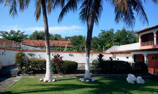 Maricá: Casa Linear com 05 quartos, sendo 04 suítes, piscina e sauna, para venda. 3