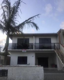 Balne&aacute;rio Barra do Sul: VENDO SOBRADO PR&Oacute;XIMO A PRAIA 1
