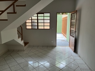 Campo Grande: Sobrado a 600 metros da UFMS 4