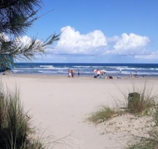 Imbituba: Vende-se casa próxima à praia 7