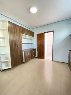 Manaus: Alugo Casa de Alto Padr&atilde;o com 3 su&iacute;tes, 4 banheiros, piscina, lavanderia e ed&iacute;cula, no Condom&iacute;nio Residencial Forest Hill(Manaus-AM) 5