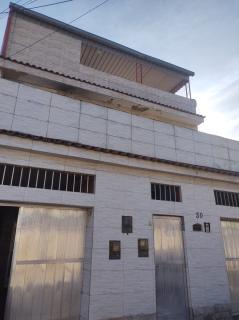 Nova Igua&ccedil;u: Vendo uma excelente casa de 2 andares e terra&ccedil;o no terceiro andar 1