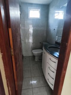 Vila Velha: Ótima casa, excelente localização próximo à escolas, comércio e transporte público. 8