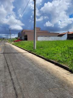 Valpara&iacute;so de Goi&aacute;s: Terreno no Condom&iacute;nio Jardim de Versailles 1