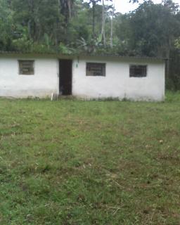 Juquitiba: Vende-se S&iacute;tio 2